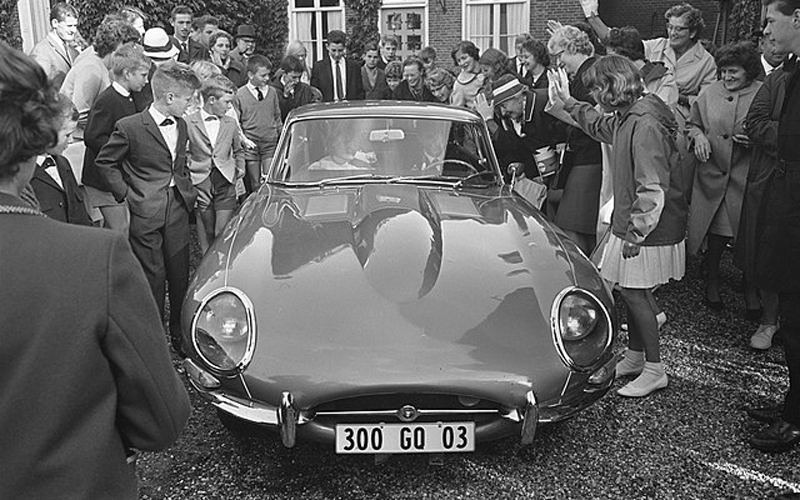 Jaguar-e-type