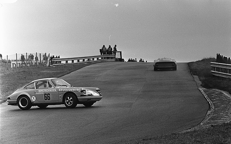 Porsche-911