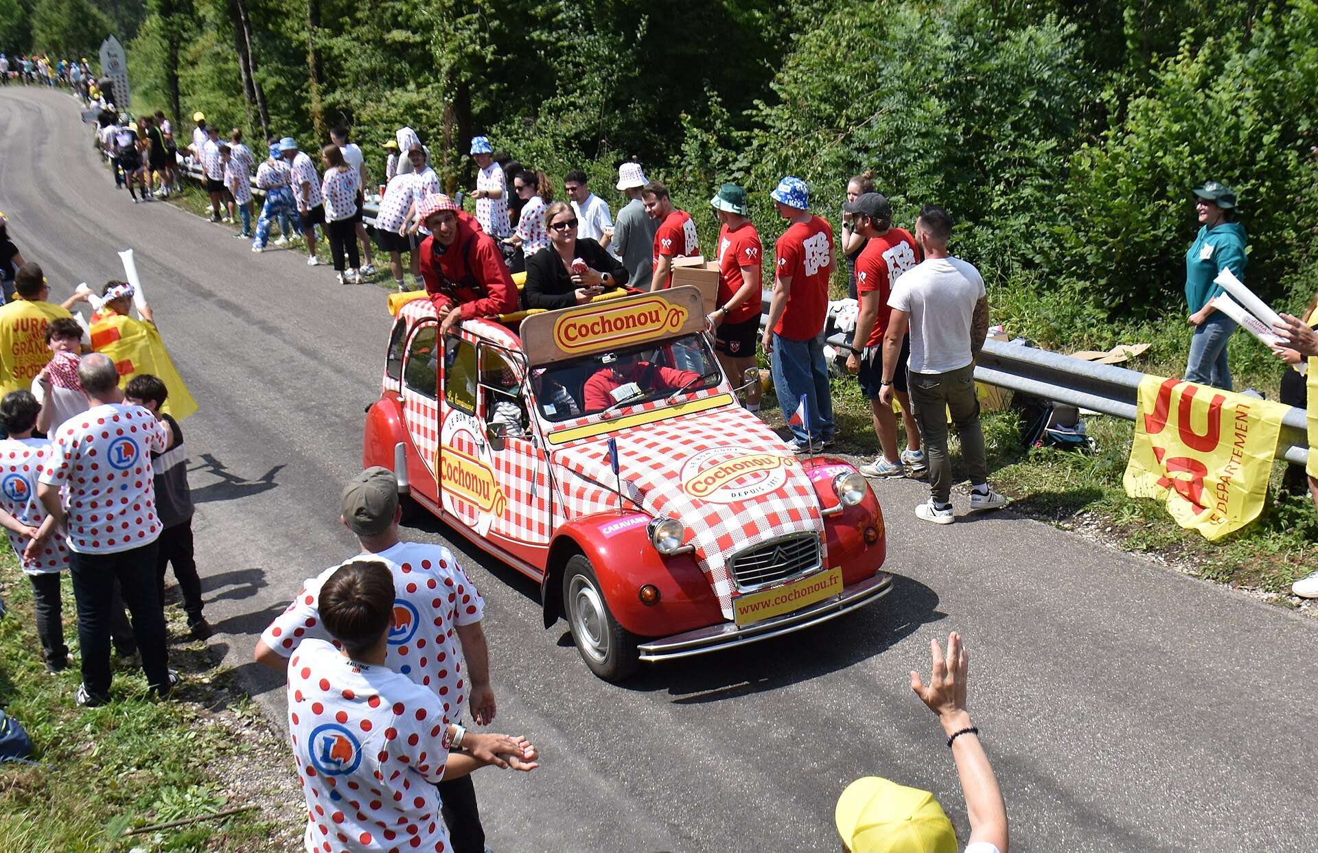 Cochonou — de roze Citroën 2CV's<br />
