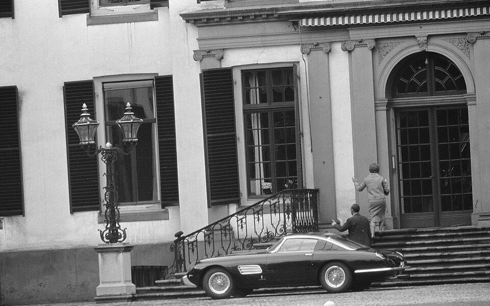 Prins Bernhard en Ferrari